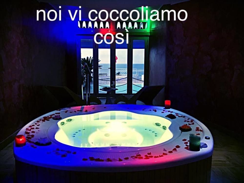 Hotel & Spa La Porta Del Mare Тропеа Екстериор снимка